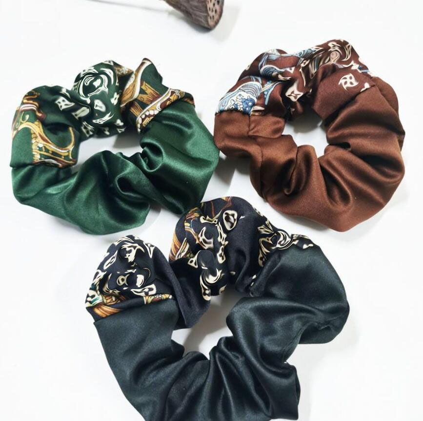 10colors Women Brand Designer Letters Old Flowers Hair Rubber Band Elastic Ponytail Holder High Quality Large Intestine HairBand Ropes Headwraps Accessories
10colors Women Brand Designer Letters Old Flowers Hair Rubber Band Elastic Ponytail Holder High Quality Large Intestine HairBand Ropes Headwraps Accessories