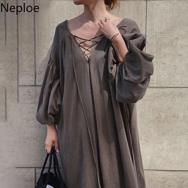 Neploe Japanese Vintage Maxi Dresses Fir Women Solid Color Bandage Sexy V-neck Vestidos Puff Sleeve Loose Robe Blackless Dress 210422