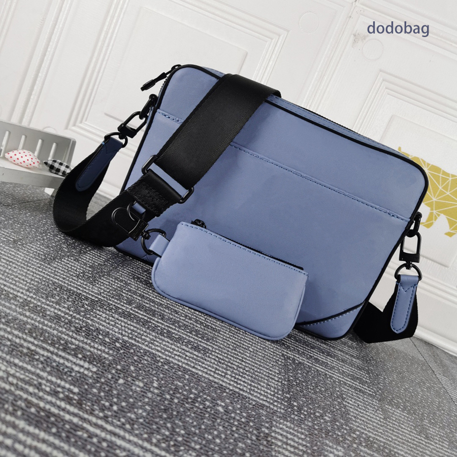 man classic fashion style,2021luxurys designers messenger bags,shoulder bag,crossbody bag-0050
man classic fashion style,2021luxurys designers messenger bags,shoulder bag,crossbody bag-0050