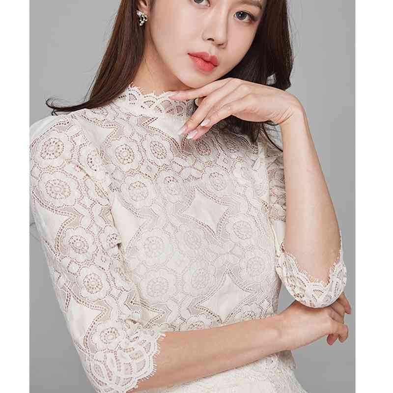 Fashion Two Piece Skirt Suit Women Elegant White Lace Short Top +High Waist Temperament Hollow Out Clothes Sets 210520