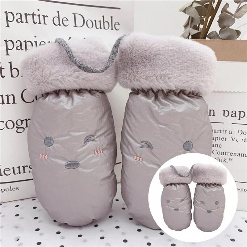 Children's Mittens 1 Pair Child Gloves With Strap Well-fitted Anti-slip Humanistic Design Kids Winter For Home, White
Children's Mittens 1 Pair Child Gloves With Strap Well-fitted Anti-slip Humanistic Design Kids Winter For Home, White