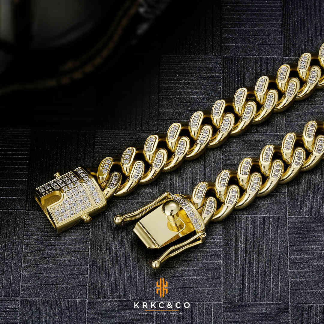 Hiiphop 14mm 18 K/White Gold Plated 5A CZ Iced Out Hip Hop Jewelry StainlSteel Cuban Link Chain X0509
Hiiphop 14mm 18 K/White Gold Plated 5A CZ Iced Out Hip Hop Jewelry StainlSteel Cuban Link Chain X0509