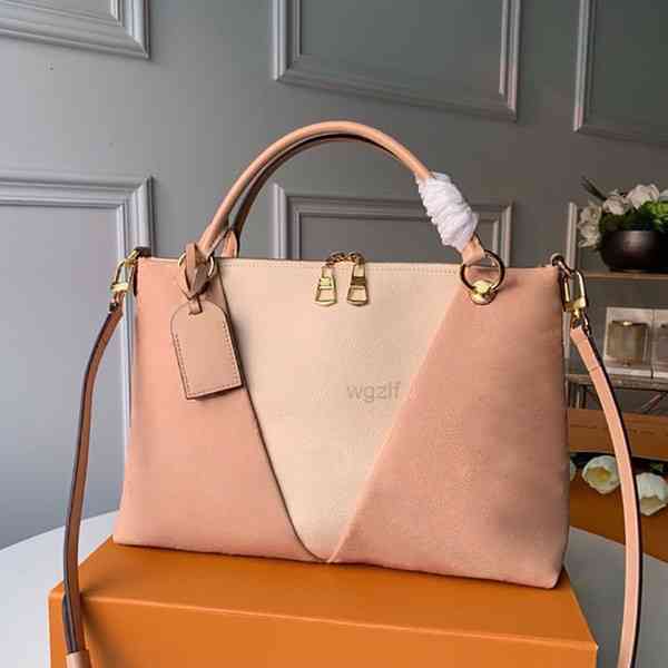 Top quality style complete luxuri deasignears v tote mm handbags leather crossbody women bags Large capacity 36CM
Top quality style complete luxuri deasignears v tote mm handbags leather crossbody women bags Large capacity 36CM