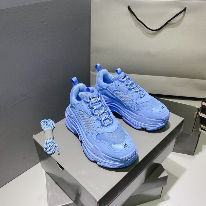 Dress Paris Casual Shoes Triple S Clear Sole Trainers Dad Shoe Sneaker Silver Crystal Bottom Men Womens Superior Quality Chaussures, 03
Dress Paris Casual Shoes Triple S Clear Sole Trainers Dad Shoe Sneaker Silver Crystal Bottom Men Womens Superior Quality Chaussures, 03