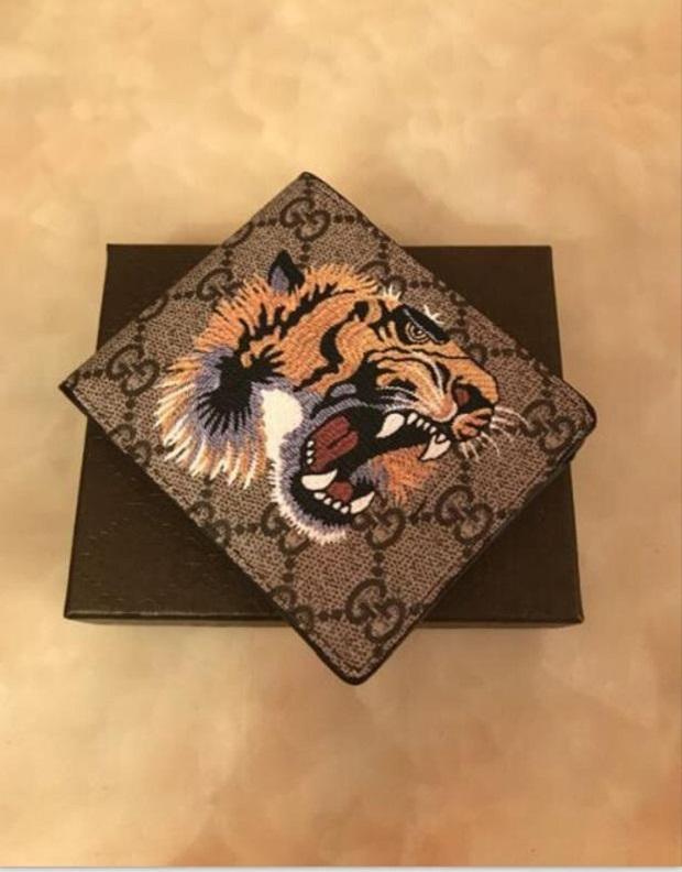 Luxury Designer bags handbags men animal Short Wallet Leather black snake Tiger bee Wallets Women Long Style Purse Wallet. card Holders
Luxury Designer bags handbags men animal Short Wallet Leather black snake Tiger bee Wallets Women Long Style Purse Wallet. card Holders