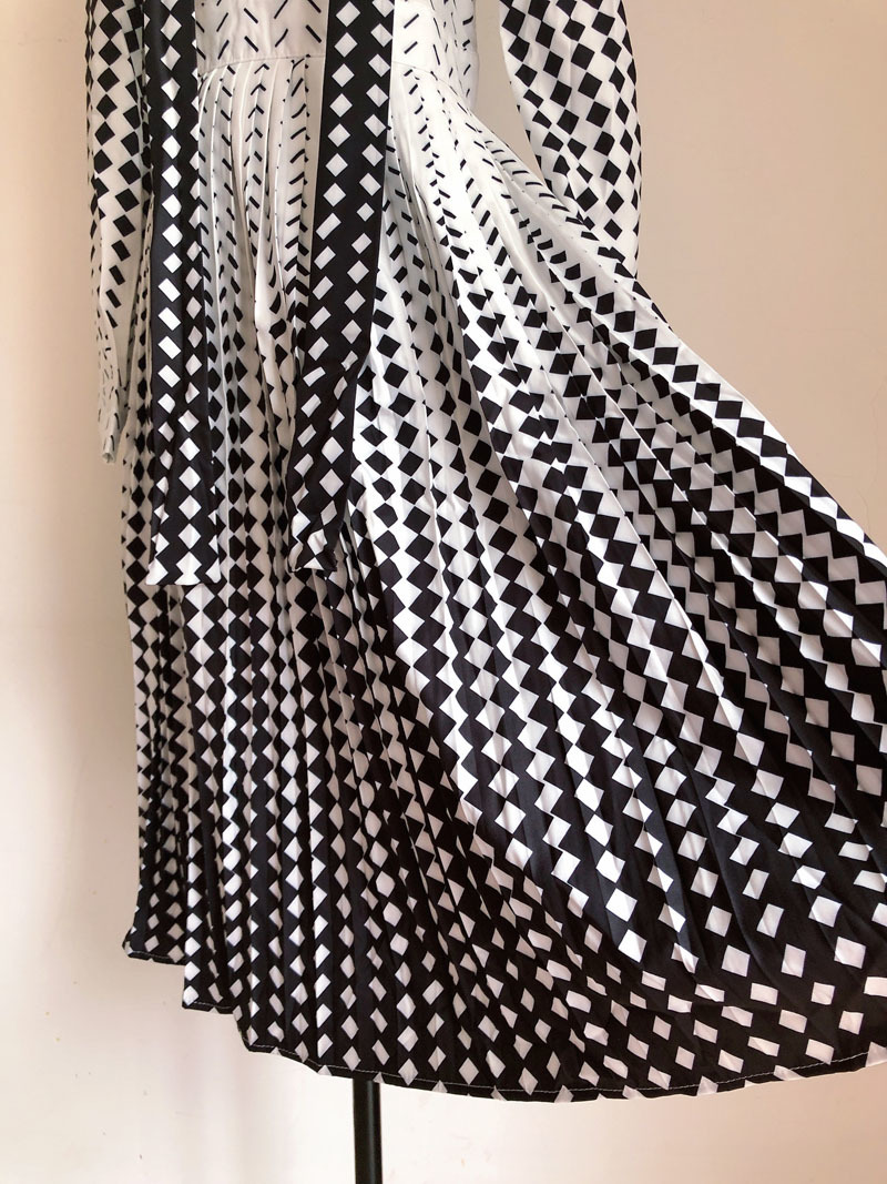 black white plaid printed bow collar lace up pleated midi dress women lady office dresses A-line plus size 2XL vestidos 210421