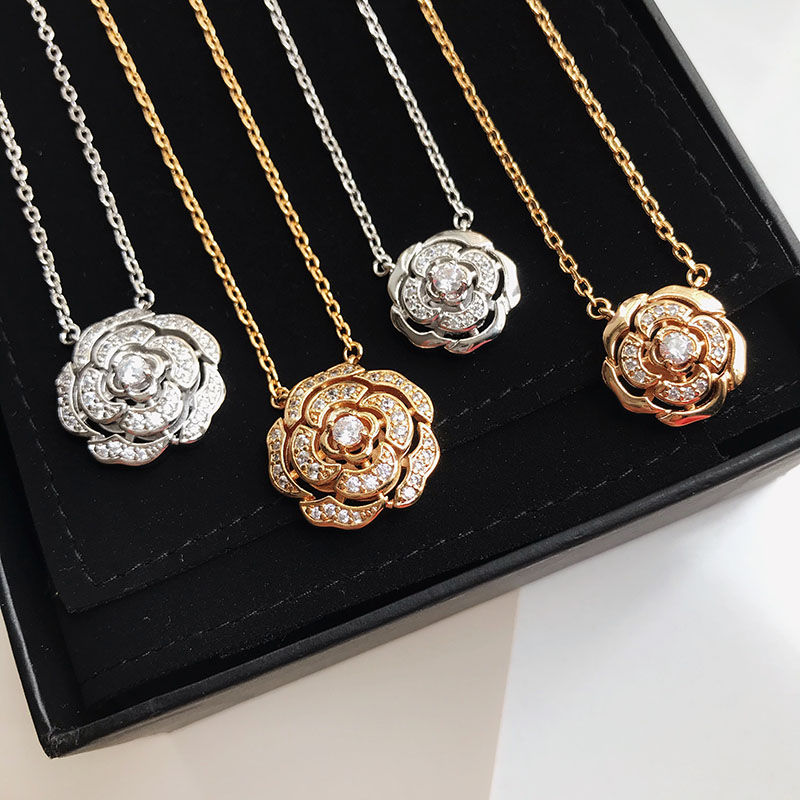Famous Brand party jewelry Hollow Camellia Flower Pendant rose clover Necklace For Women Gift, Silver
Famous Brand party jewelry Hollow Camellia Flower Pendant rose clover Necklace For Women Gift, Silver