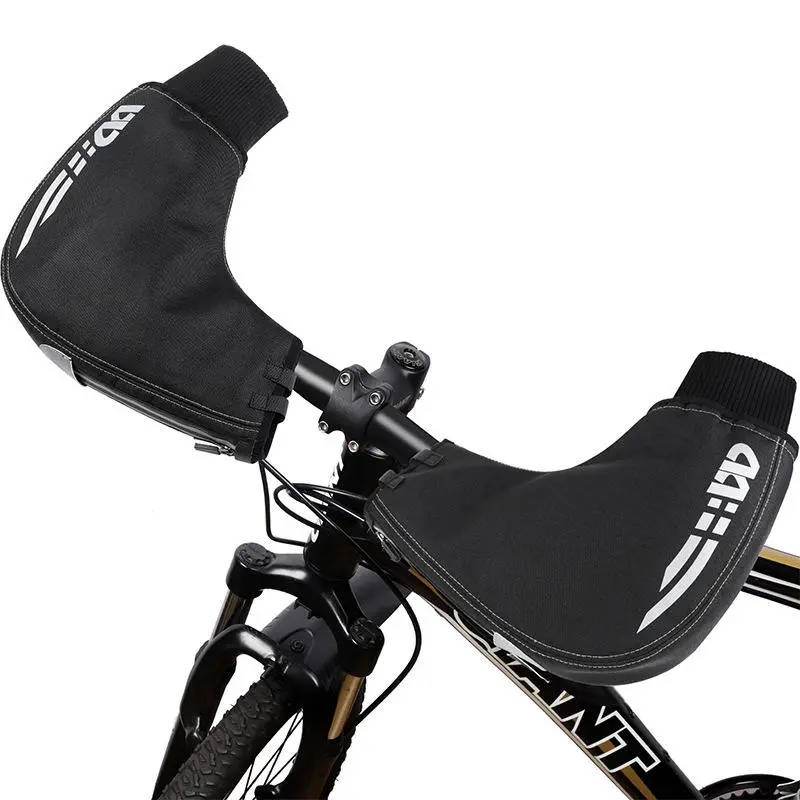 Western bike glove handlebars are windproof, waterproof, reflective, and warm for winter riding in the mountains
Western bike glove handlebars are windproof, waterproof, reflective, and warm for winter riding in the mountains