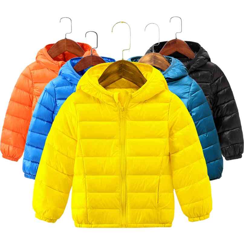 Boys Girls Winter Coat Ultra Light Down Jacket Kids Hooded Outerwear Lightweight Top Clothes 1-8Year 210907, Green
Boys Girls Winter Coat Ultra Light Down Jacket Kids Hooded Outerwear Lightweight Top Clothes 1-8Year 210907, Green