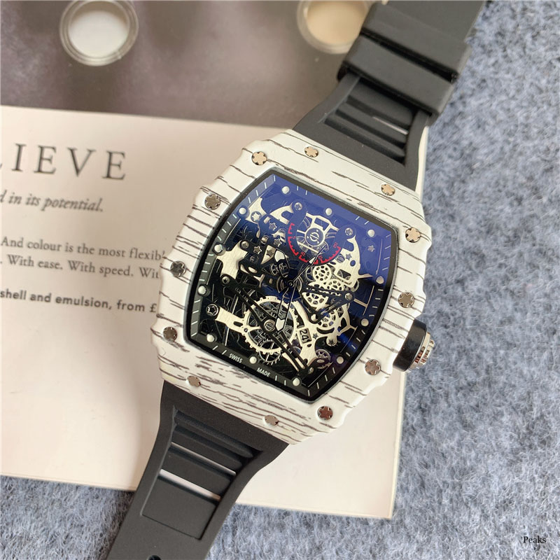 Men's Sports Watches Multiple Styles Fashion Womens Watch Quartz Skeleton Rubber Strap Montres