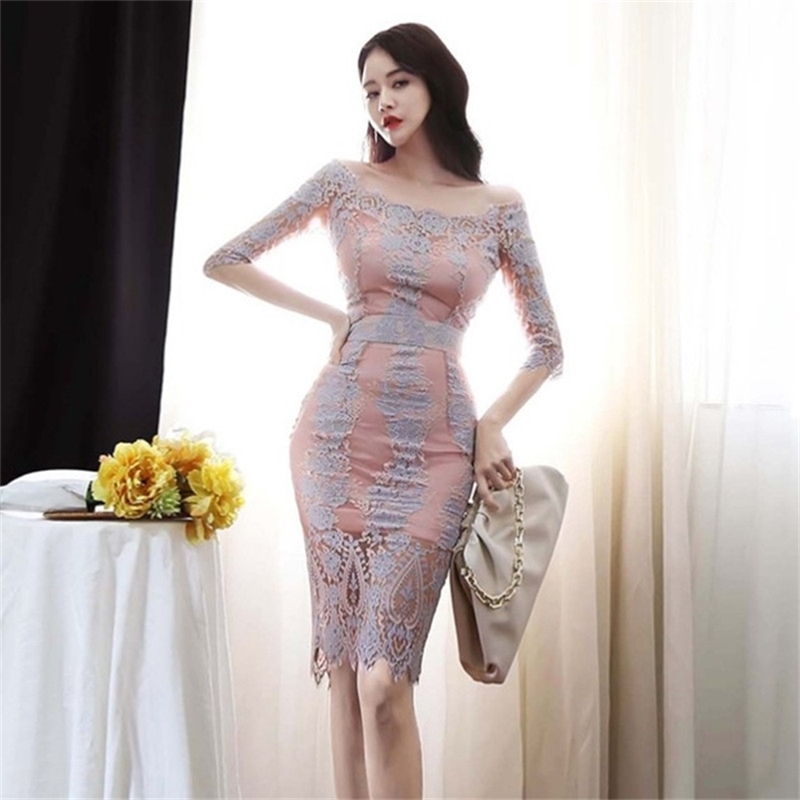 Spring Two Piece Set Fashion Women Sexy Hollow Out Lace Tops+Office Ladies Bodycon Pencil Skirts Suit 210603, Picture color
Spring Two Piece Set Fashion Women Sexy Hollow Out Lace Tops+Office Ladies Bodycon Pencil Skirts Suit 210603, Picture color
