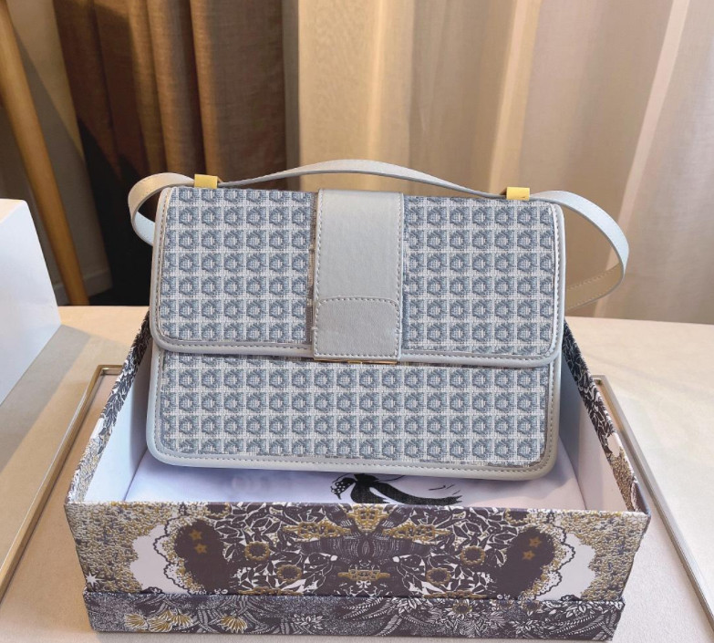 2021 Fashion flowers designer wallets luxurys Men Women leather bags High Quality Classic Letters Key coin Purse Original Box Plaid card holder, Red;black
2021 Fashion flowers designer wallets luxurys Men Women leather bags High Quality Classic Letters Key coin Purse Original Box Plaid card holder, Red;black