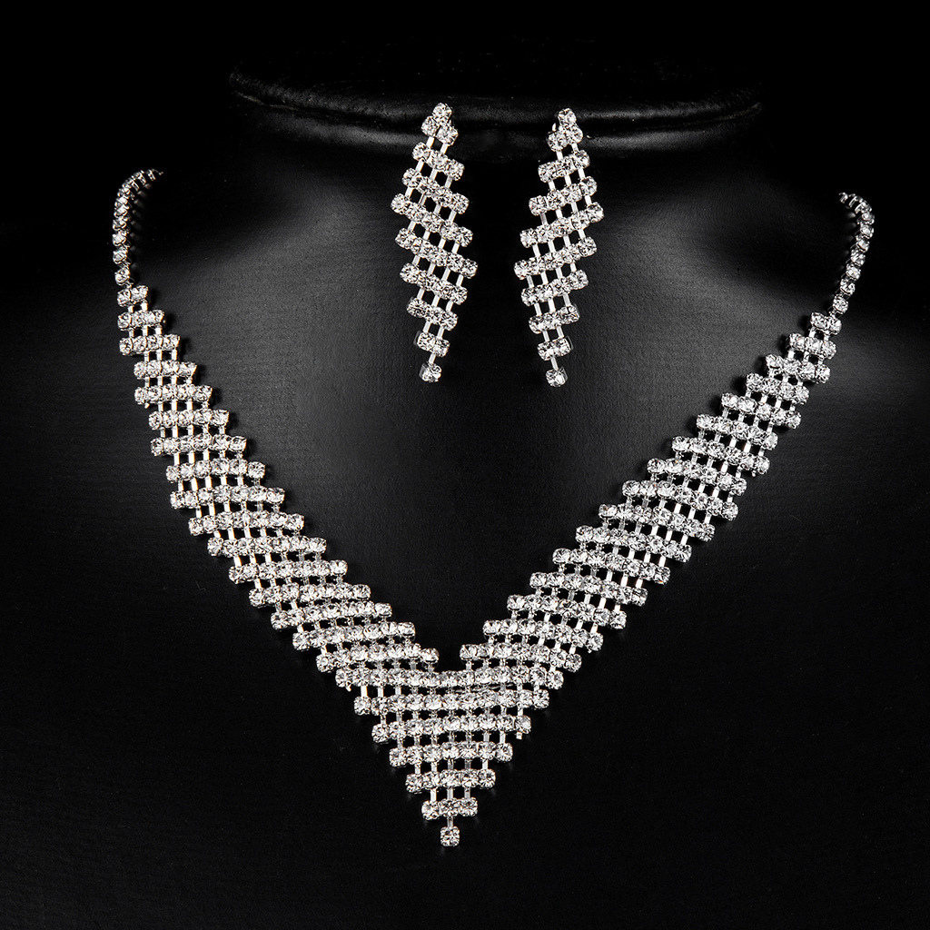Fashion Bridal Jewelry Charming Rhinestones Crystal Necklace Earring Bijoux Set for Women Wedding Bridesmaid Accessories, Silver
Fashion Bridal Jewelry Charming Rhinestones Crystal Necklace Earring Bijoux Set for Women Wedding Bridesmaid Accessories, Silver