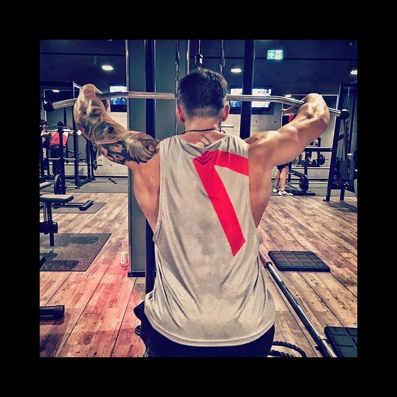 Men' Tank Tops Summer Mens Fitness Vest Running Sweat-absorbent Breathable Quick-drying Sleeveless T-shirt Loose Top -40, White;black 
Men' Tank Tops Summer Mens Fitness Vest Running Sweat-absorbent Breathable Quick-drying Sleeveless T-shirt Loose Top -40, White;black