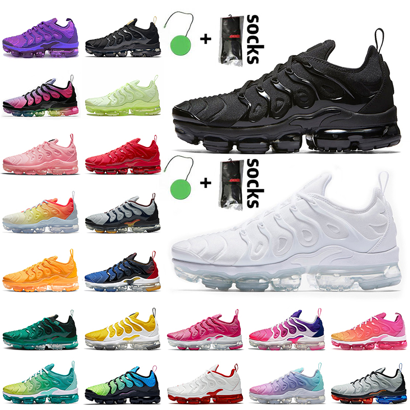 

Wholesale Big Size 13 Mens Running Shoes Triple White Black Women Runners Jogging Sports Shoe University Red Gold Barely Volt Pink Trainers Sneakers, A17 36-47 red shark tooth
