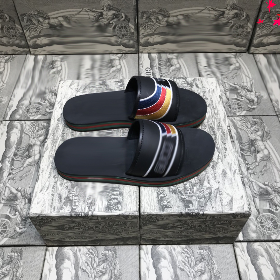2021 Designer luxurys slippers men sandals fashion beach shoes flip flops flat non-slip classical hole slipper with box size 39-45 -G210, Black