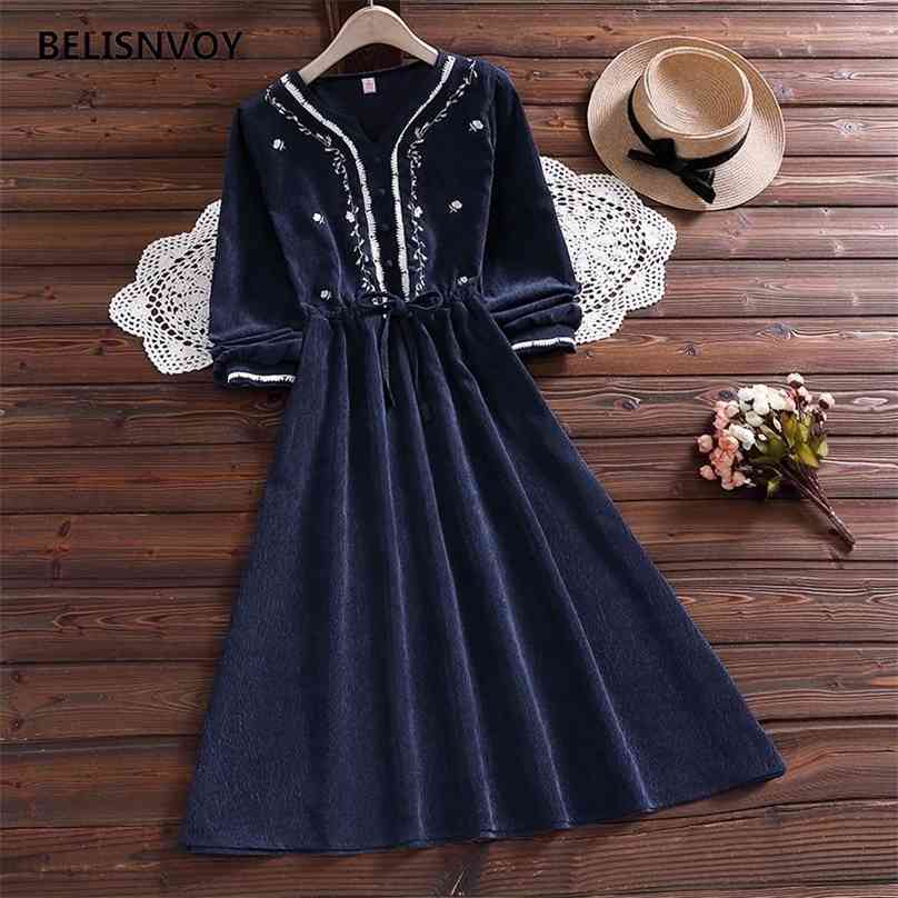 Autumn Winter Indie Folk Women Corduroy Dresses Casual Long Sleeve High Elastic Waist Embroidery Party Dress Female Vestidos 210520, Navy blue
Autumn Winter Indie Folk Women Corduroy Dresses Casual Long Sleeve High Elastic Waist Embroidery Party Dress Female Vestidos 210520, Navy blue