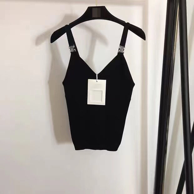 High version of the new summer button strap vest with the United States back anti-naked underwear metal diamond buckle, Black
High version of the new summer button strap vest with the United States back anti-naked underwear metal diamond buckle, Black