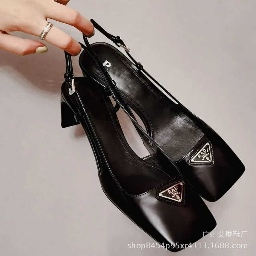 Pujia shoes 2021 autumn and summer new sandals metal triangle standard Baotou back empty daily leisure high-heeled sandals women, Black
Pujia shoes 2021 autumn and summer new sandals metal triangle standard Baotou back empty daily leisure high-heeled sandals women, Black
