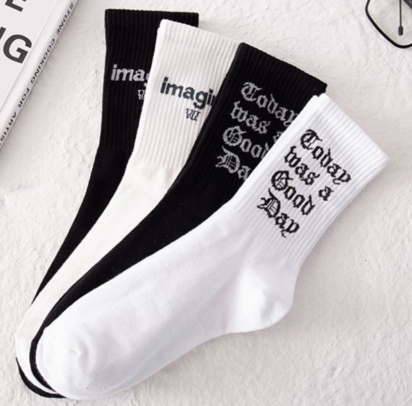 Drop Ship Autumn Winter Men Funny Harajuku Humor Word Printed Socks Creative Hip Hop Street Skateboard Unisex Crew Happy Sock