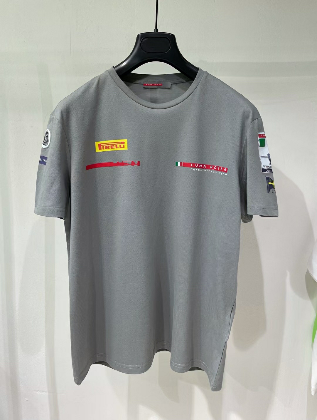 2021 newest fashions mens luxury designer high quality t shirts ~ US SIZE tshirts ~ new great mens designer short sleeve t shirts, Gray
2021 newest fashions mens luxury designer high quality t shirts ~ US SIZE tshirts ~ new great mens designer short sleeve t shirts, Gray