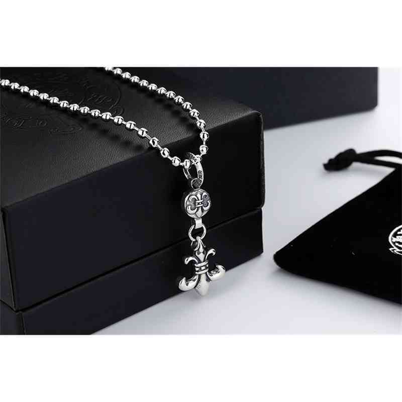 Chromehearts Crowheart Anchor Pendant Necklace fashion personality punk hip hop accsori sweater
Chromehearts Crowheart Anchor Pendant Necklace fashion personality punk hip hop accsori sweater