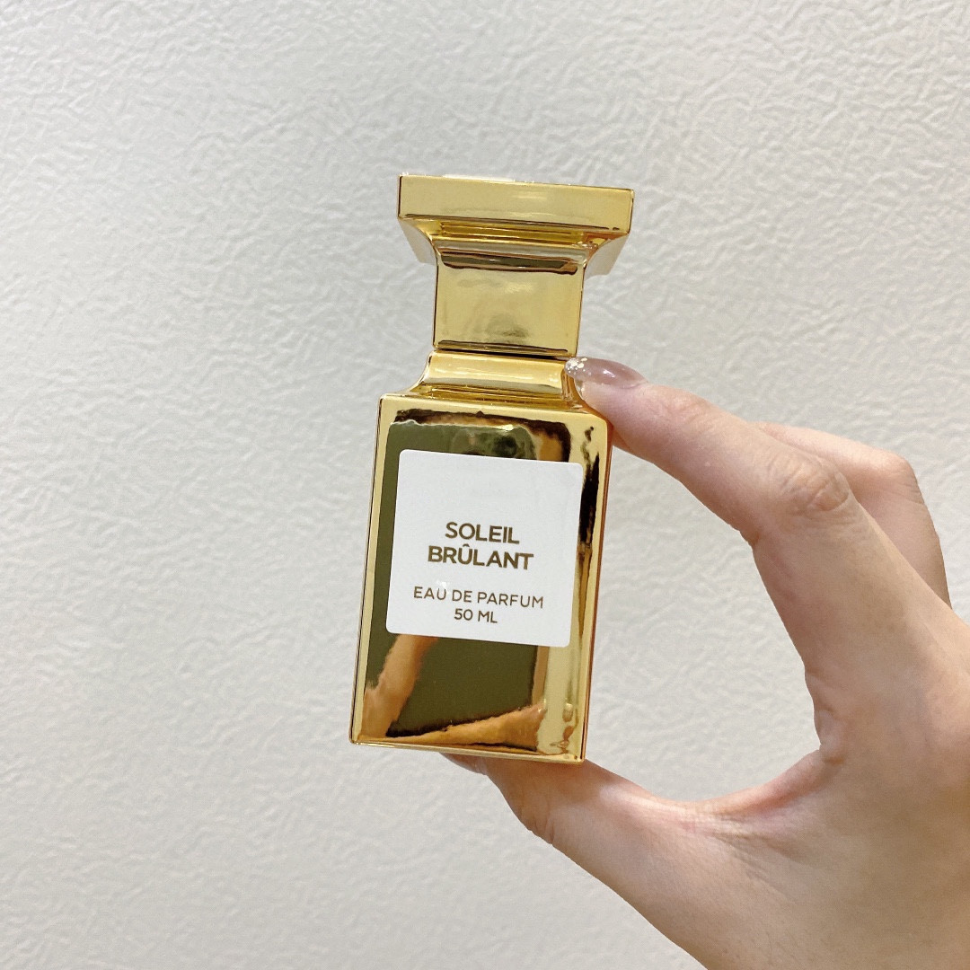 Top selling quality perfumes fragrances for women and men SOLEIL BRULANT EDP perfume 50ml Spray Fresh pleasant fragrance long lasting fast ship
Top selling quality perfumes fragrances for women and men SOLEIL BRULANT EDP perfume 50ml Spray Fresh pleasant fragrance long lasting fast ship