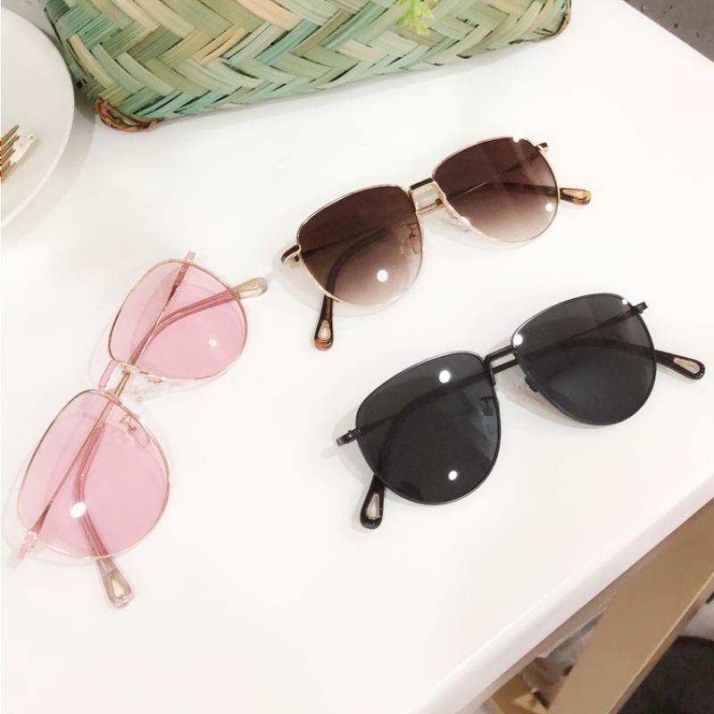 Sunglasses New Pink Version Trendy Round Female Korean Face Couple Frame Of Men's Black Glasses Big 2021 Toad Mirror Cvwfk, White;black
Sunglasses New Pink Version Trendy Round Female Korean Face Couple Frame Of Men's Black Glasses Big 2021 Toad Mirror Cvwfk, White;black