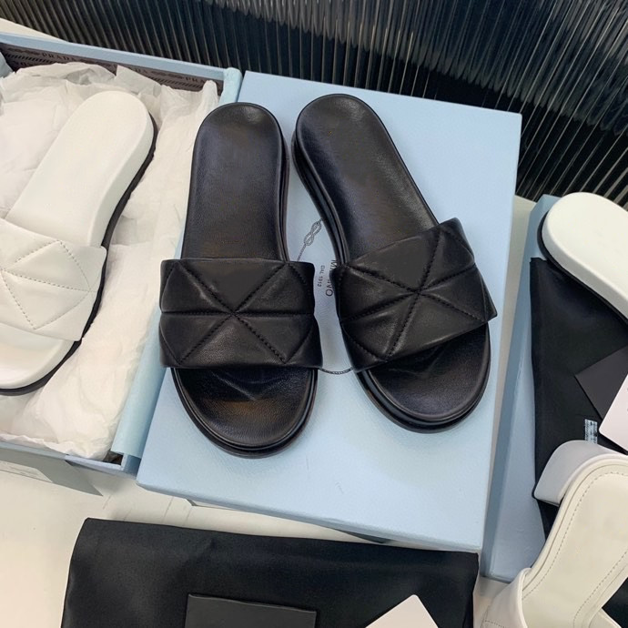 Prad 2021 Summer fashion Beach high quality Ladies Sandals comfortable Rhinestone Platform Wedges Women Shoes Footwear Gladiator Open Toe Slides size35-40, Choose the color
Prad 2021 Summer fashion Beach high quality Ladies Sandals comfortable Rhinestone Platform Wedges Women Shoes Footwear Gladiator Open Toe Slides size35-40, Choose the color