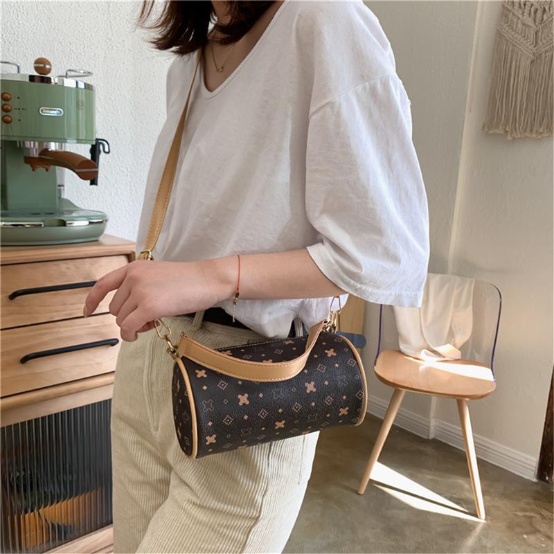 Evening Bags Women Version Of All Match Satchel Shoulder Bag Fashion Pillow Female Wave Korean Retro Handbags
Evening Bags Women Version Of All Match Satchel Shoulder Bag Fashion Pillow Female Wave Korean Retro Handbags