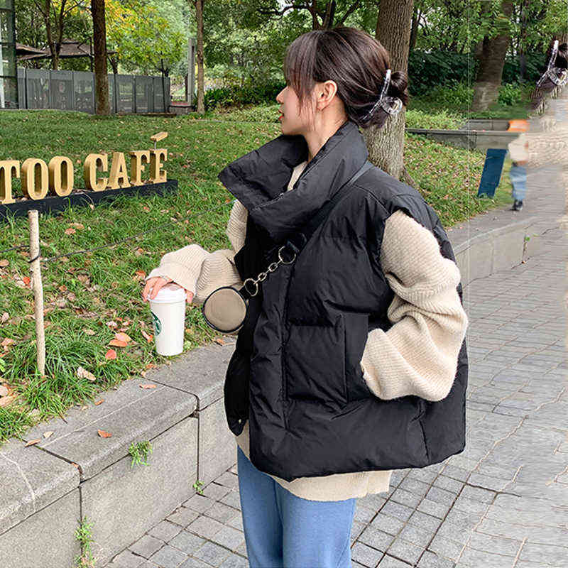 Loose Women's Sleeveless Jackets Solid Turn Down Collar Ladies Winter Vest Korean Style Oversize Waistcoat for Female 211105