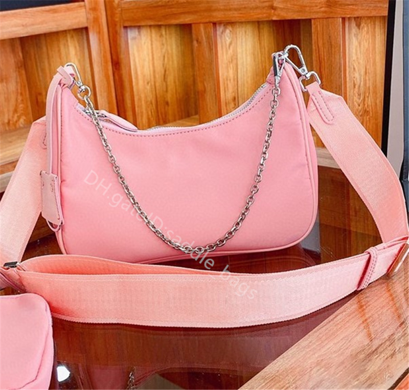 

2021 Luxury Famous Designer Handbags Shoulder Bags clutch Cross body Lady Fashion Bag Two-tone Leather Classic Retro All-match Simplicity Bacchus Chain Casual, Color q