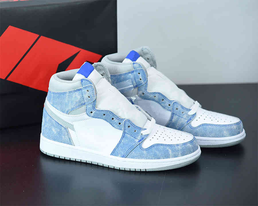 High OG 1 Hype Royal Basketball Shoes Light Smoke Grey-White Washed Jumpman 1s Designer With Box Men Athletic trainers sports sneakers size
High OG 1 Hype Royal Basketball Shoes Light Smoke Grey-White Washed Jumpman 1s Designer With Box Men Athletic trainers sports sneakers size