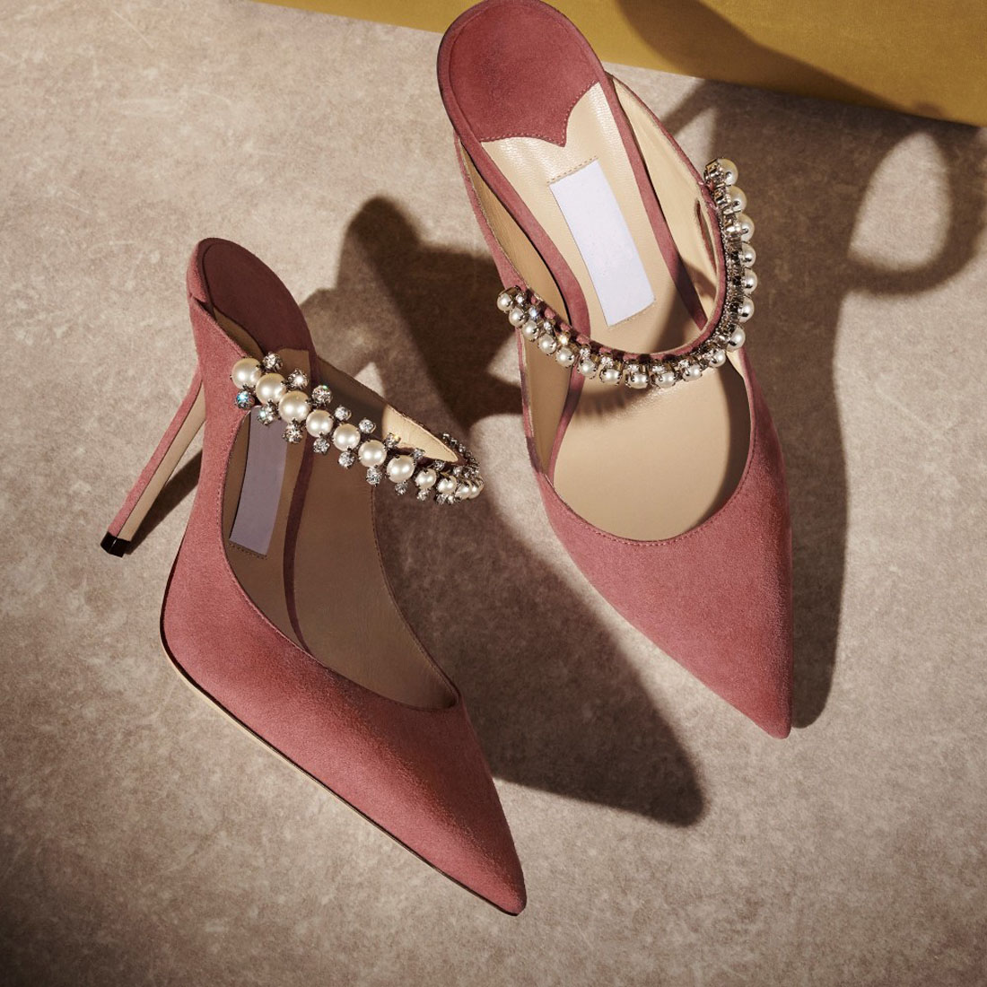 2021s Elegant Luxury Design Shoes Bing Baily Wedding Dress High Heels Women Crystal & Pearl Strap Women's Pumps Point Toe Sexy Lady Walking Shoe EU35-41, 10
2021s Elegant Luxury Design Shoes Bing Baily Wedding Dress High Heels Women Crystal & Pearl Strap Women's Pumps Point Toe Sexy Lady Walking Shoe EU35-41, 10