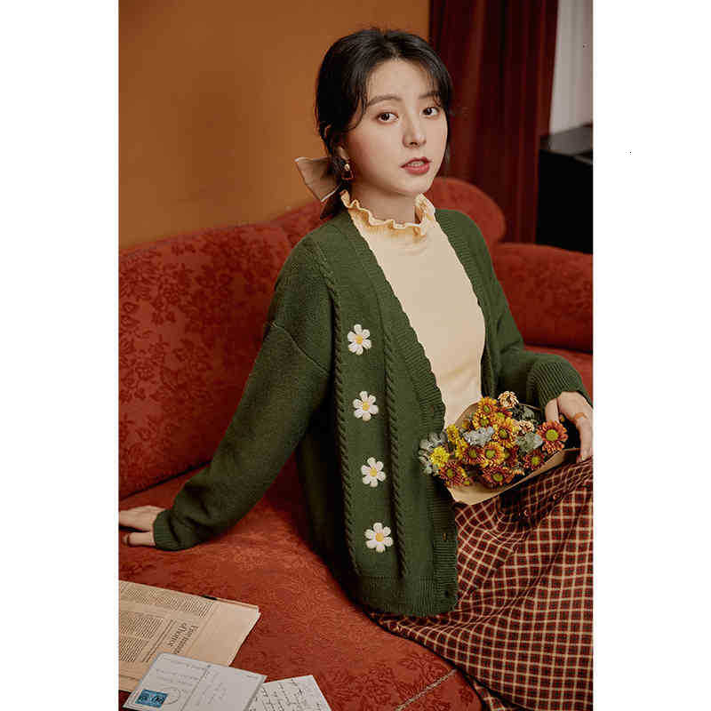 women's sweaters sweater spring autumn retro style literature yarn daisy twist v-neck knitted cardigan sweater 7207, White;black
women's sweaters sweater spring autumn retro style literature yarn daisy twist v-neck knitted cardigan sweater 7207, White;black
