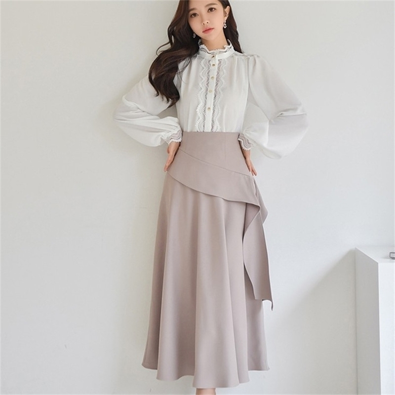 Elegant Women Stand Collar White Lace Patchwork Lantern Sleeve Blouse Shirt&Hight Waist Ruffles Skirt 2 Piece Set 210603, Picture color
Elegant Women Stand Collar White Lace Patchwork Lantern Sleeve Blouse Shirt&Hight Waist Ruffles Skirt 2 Piece Set 210603, Picture color