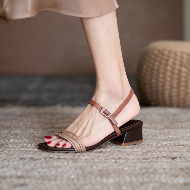 Sandals will see women's toe-to-toe thick leather sandals concise solid band narrow buckle QZGT, 1# shoe box
Sandals will see women's toe-to-toe thick leather sandals concise solid band narrow buckle QZGT, 1# shoe box
