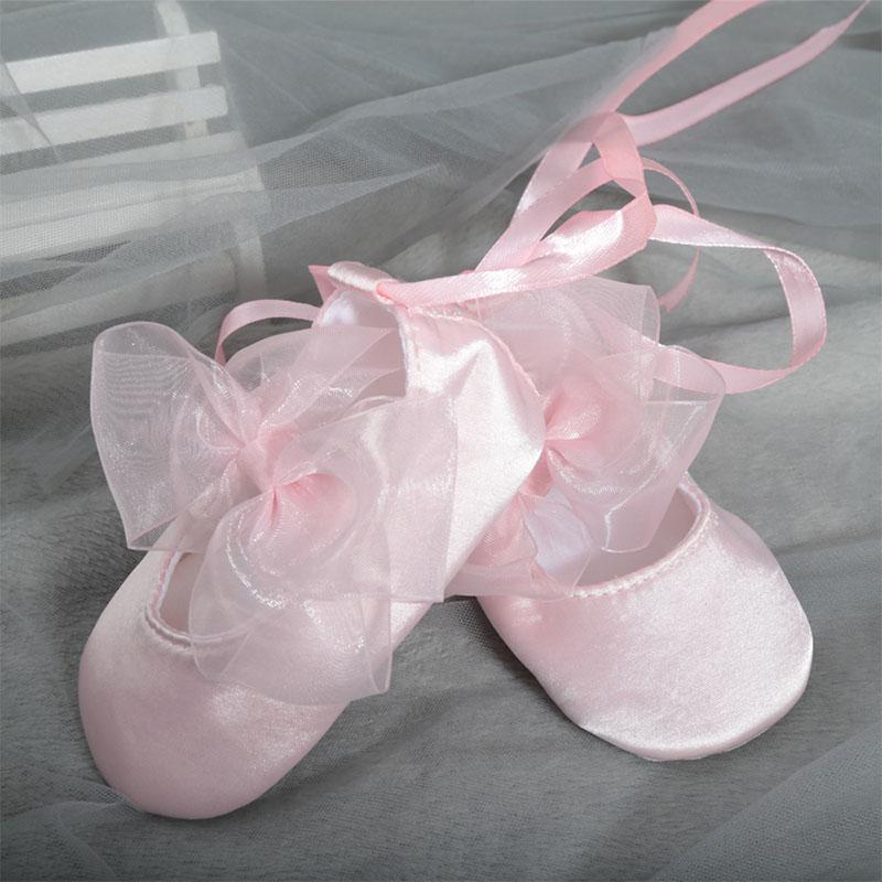 First Walkers Dollbling Baby Toddler Shoes Pink Solid Color Lace Bow Closed Cotton Soft Bottom Normal Size Comfortable Girl
First Walkers Dollbling Baby Toddler Shoes Pink Solid Color Lace Bow Closed Cotton Soft Bottom Normal Size Comfortable Girl