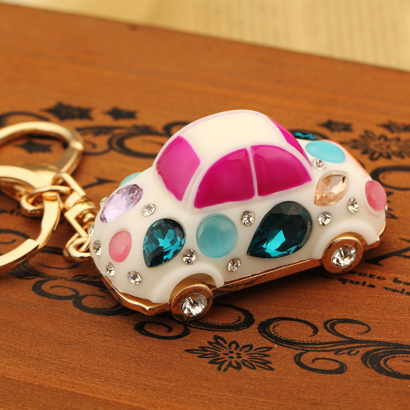 Key Rings Diamond Beetle Car Chain Female Korean Creative Bag Pendant Metal Ring Business Gift