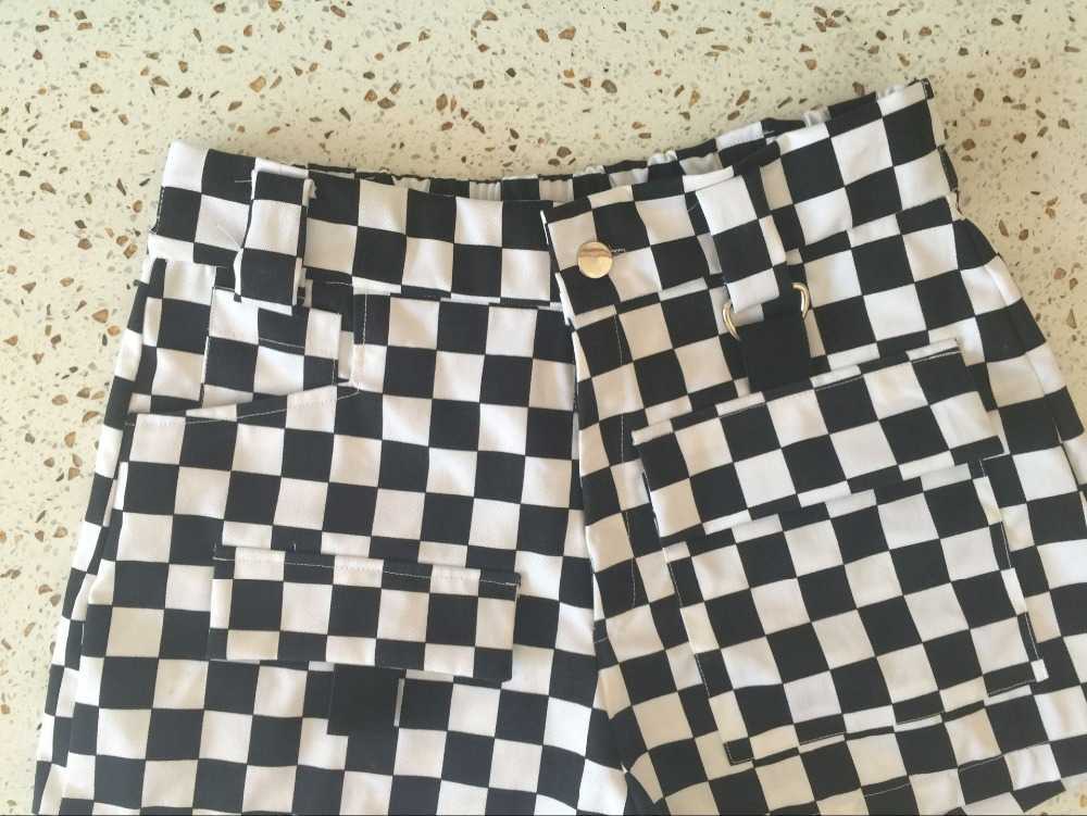 Black White Plaid High Waisted Cargo Shorts Women Metal Straight Shorts Femme Summer Casual Punk Streetwear Cortos Mujer S-2XL 210611