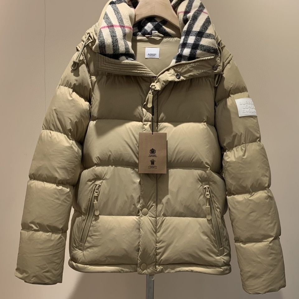 2021ss Winter Home b Men's and Women's Vintage Plaid Lined Detachable Sleeve Hooded 90 White Goose Down Jacket, Black
2021ss Winter Home b Men's and Women's Vintage Plaid Lined Detachable Sleeve Hooded 90 White Goose Down Jacket, Black