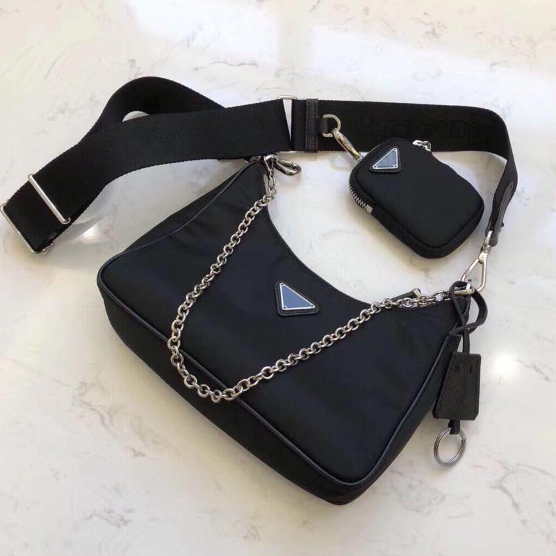 fashionRe-Edition 2005 Nylon Shoulder Bags high quality nylons Handbags Bestselling wallet women luxurys brand crossbody bag Hobo purses, Black;red
fashionRe-Edition 2005 Nylon Shoulder Bags high quality nylons Handbags Bestselling wallet women luxurys brand crossbody bag Hobo purses, Black;red