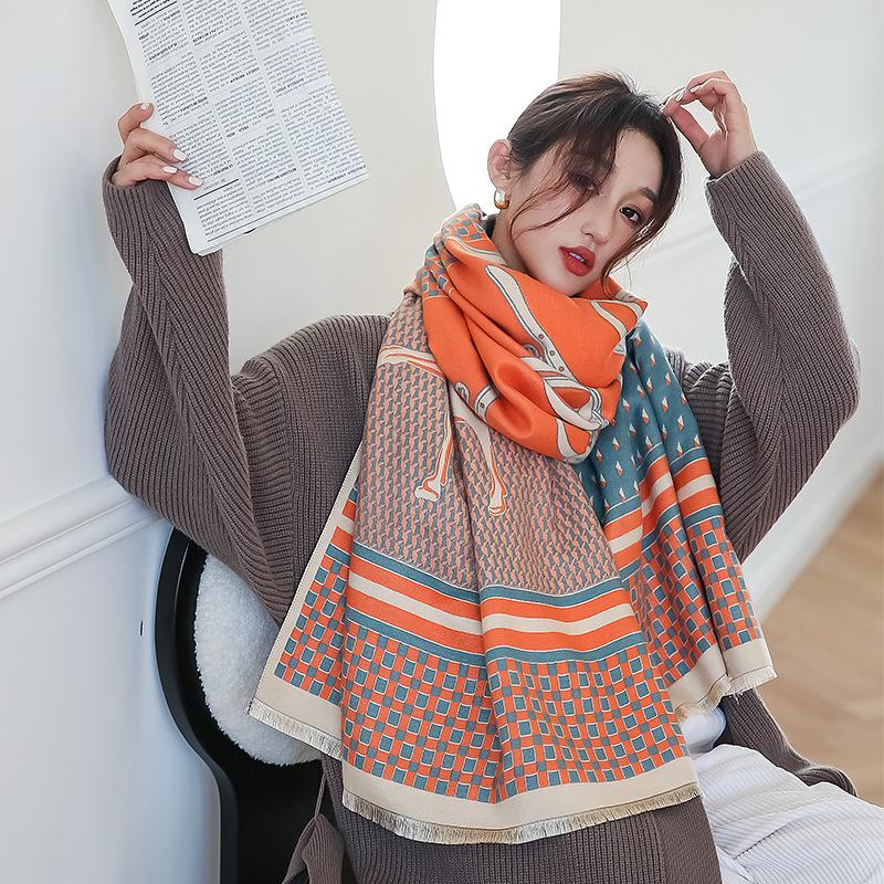 Scarves Women Cashmere Scarf Winter Luxury Design Print Shawls Lady Horse Pashmina Wraps Thick Echarpe Blanket Female Stoles
Scarves Women Cashmere Scarf Winter Luxury Design Print Shawls Lady Horse Pashmina Wraps Thick Echarpe Blanket Female Stoles