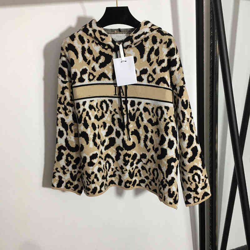 Women's Two Piece Pants Leopard Women Baroque Hooded Luxury Knit Set Fall Latest Designer Female Brand Suit Sets 0O8G, 2# packaging bag
Women's Two Piece Pants Leopard Women Baroque Hooded Luxury Knit Set Fall Latest Designer Female Brand Suit Sets 0O8G, 2# packaging bag