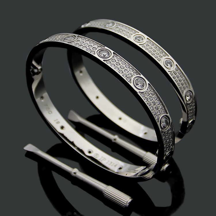 Bangle Titanium Steel high quality 3 Row Full Diamond Bracelet Fashion Women Men Chirstmas Bracelets Distance Jewelry Gift with velvet bag
Bangle Titanium Steel high quality 3 Row Full Diamond Bracelet Fashion Women Men Chirstmas Bracelets Distance Jewelry Gift with velvet bag