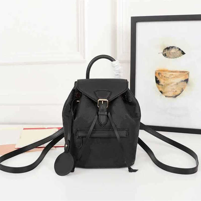 M45205 Montsouris Backpack Woman Classic Brown Flower Fashion Leather Travel Bag Designers Buckle Tie Rope Backpacks M45410, Apricot embossing
M45205 Montsouris Backpack Woman Classic Brown Flower Fashion Leather Travel Bag Designers Buckle Tie Rope Backpacks M45410, Apricot embossing