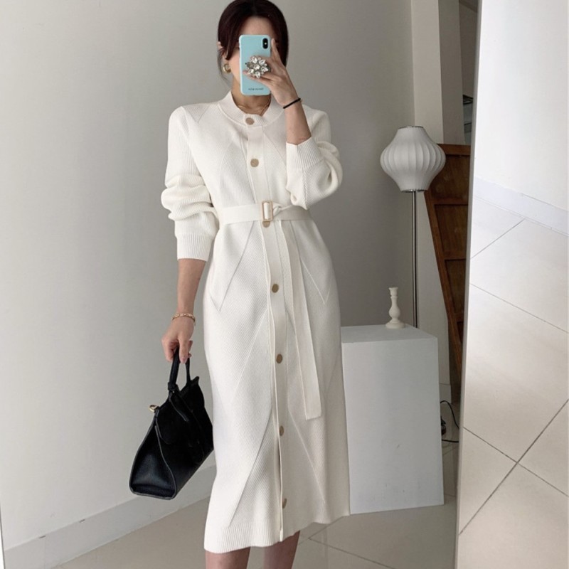 Autumn Winter Elegant O-Neck Single-Breasted Sweater Dress Korea Women Solid Long Sleeve Belted Knitted Mid-length Dress Female 210518, Picture color
Autumn Winter Elegant O-Neck Single-Breasted Sweater Dress Korea Women Solid Long Sleeve Belted Knitted Mid-length Dress Female 210518, Picture color