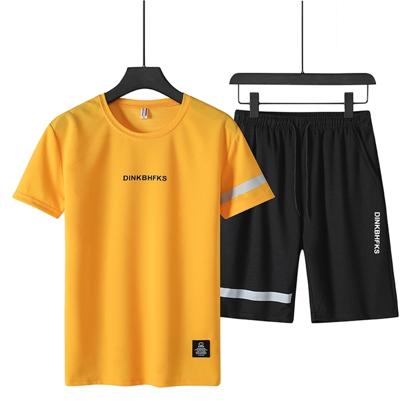 Summer Tracksuit Men Two Piece Set Men's Shorts and T Shirts Polyester Fashion Printed Solid Sweatshirt Sets Homme Clohing 210722, Yellow
Summer Tracksuit Men Two Piece Set Men's Shorts and T Shirts Polyester Fashion Printed Solid Sweatshirt Sets Homme Clohing 210722, Yellow