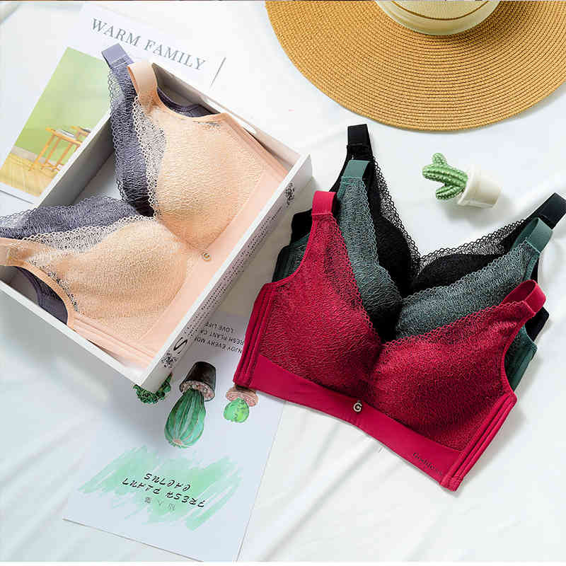bras sets and comfortable lace underwear without steel ring 36, Red;black 
bras sets and comfortable lace underwear without steel ring 36, Red;black