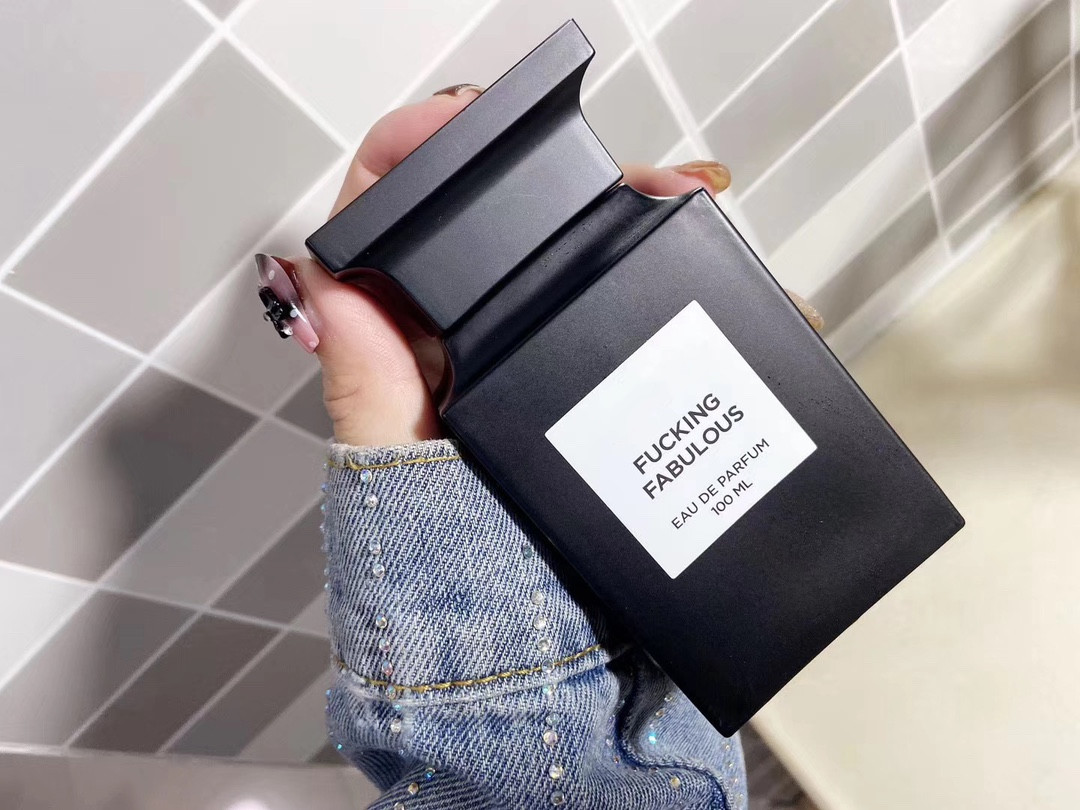 Highest quality men Perfume EAP 100ml FUCKING FABULOUS long lasting fragrance unlimited charm sweet version fast delivery
Highest quality men Perfume EAP 100ml FUCKING FABULOUS long lasting fragrance unlimited charm sweet version fast delivery